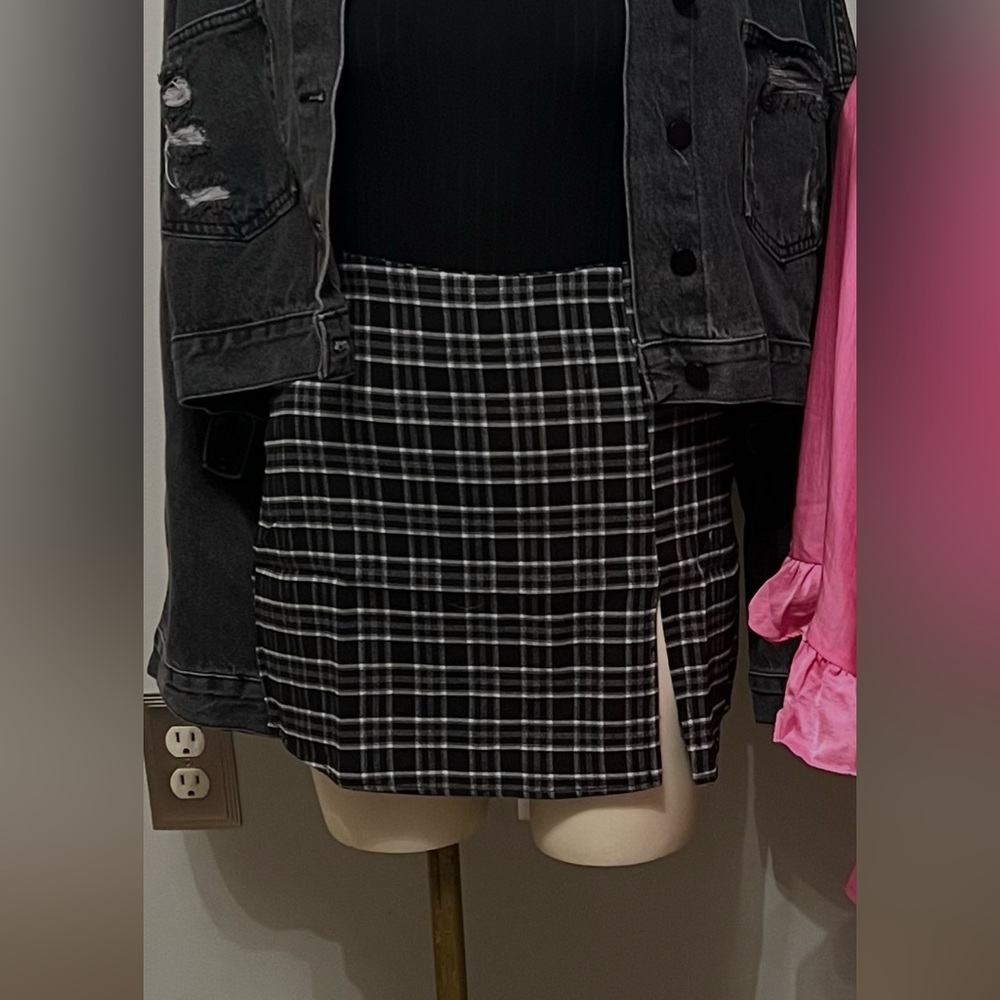 HYFVE Plaid Black and White Mini Skirt